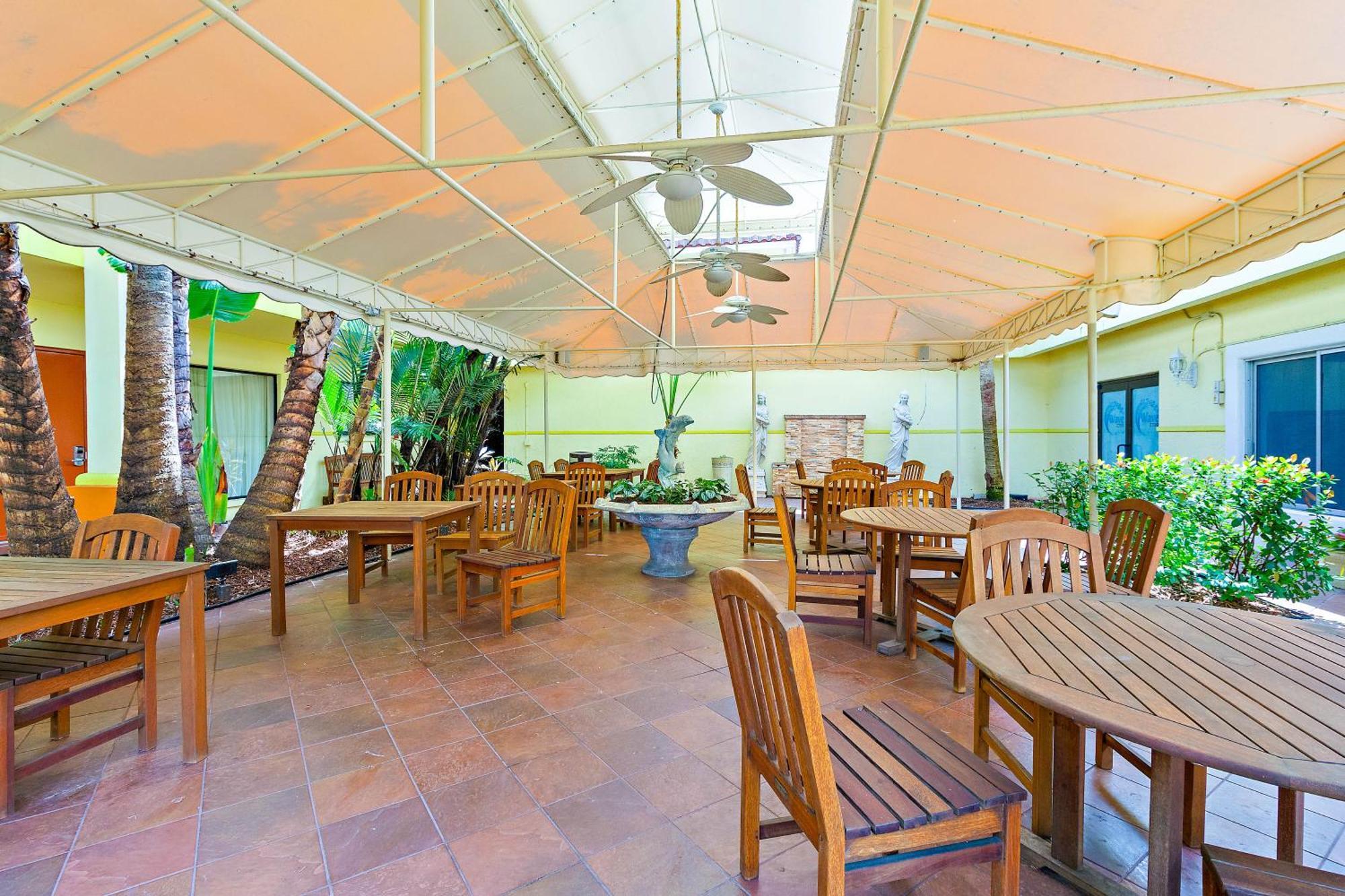 Oasis Boca Raton Hotell Eksteriør bilde